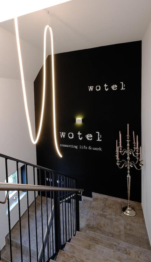Wotel Soechau Bagian luar foto